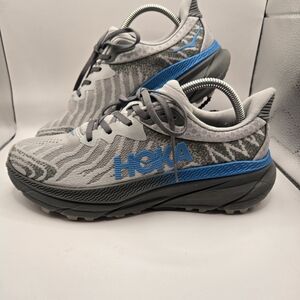 HOKA Women's Challenger ATR 7 trail running shoe. Women's 9B